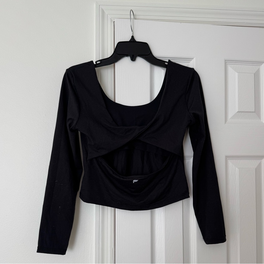 Women’s long sleeve athletic top